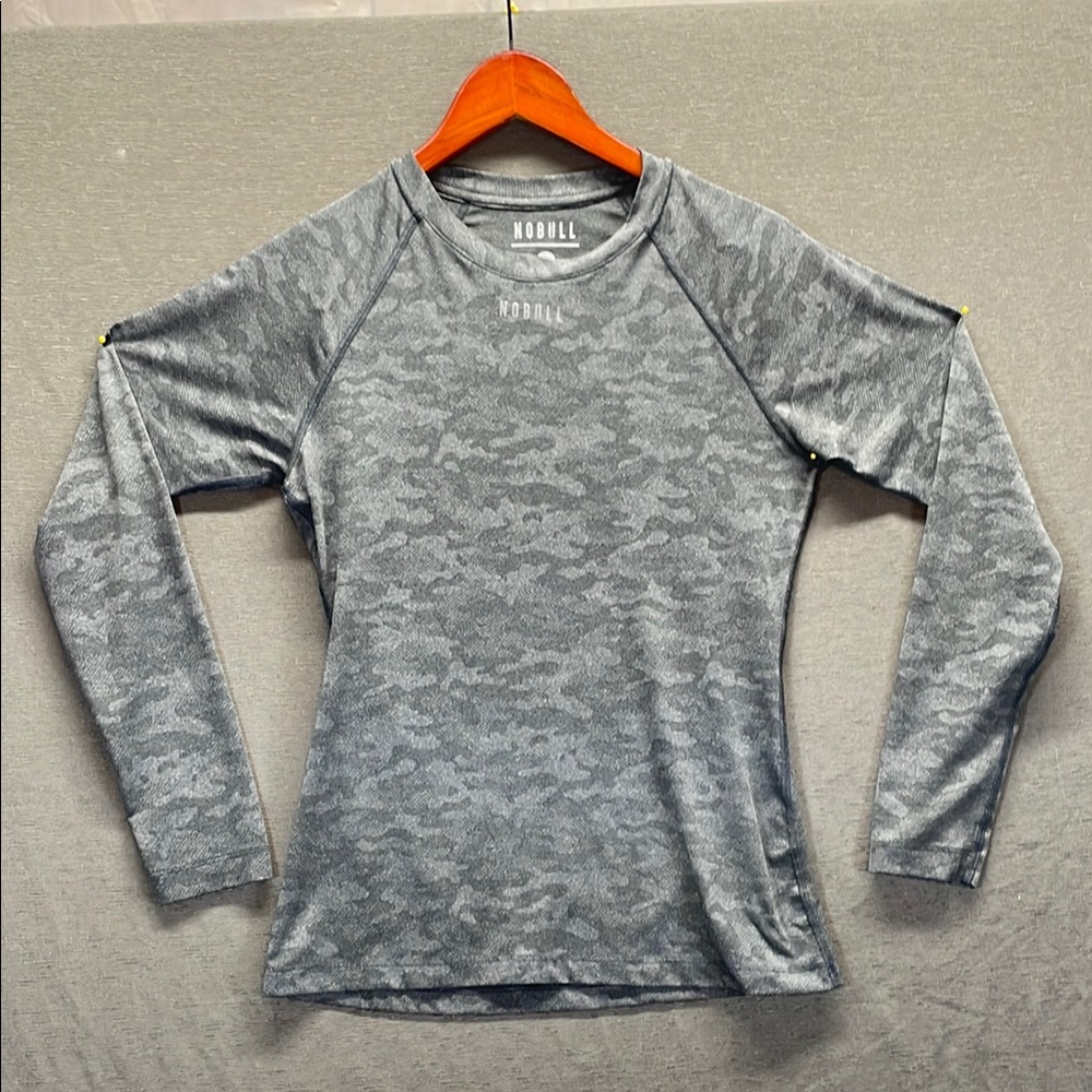 NOBULL Gray‎ Long Sleeve Tee Athletic Comfort